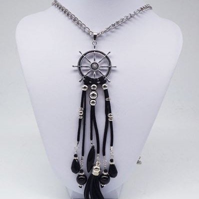 Κολιέ μακρύ με κρεμαστό ασημί πηδάλιο