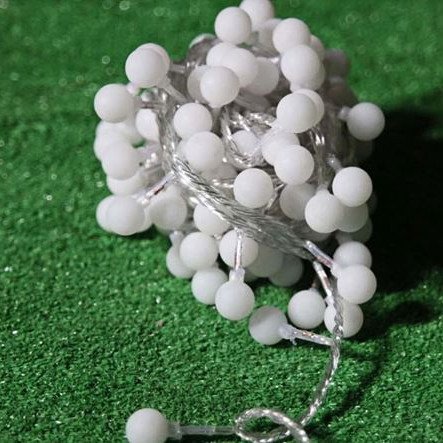 Χριστουγεννιάτικα λαμπάκια led 20 τεμαχίων στρογγυλά με πολύχρωμο εναλλασσόμενο φωτισμό λειτουργούν με 3 μπαταρίες ΑΑ