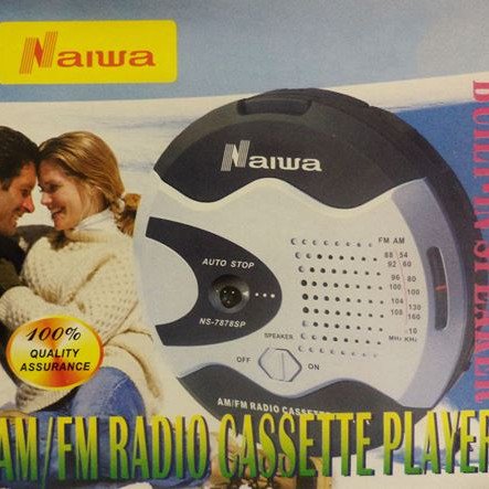 Φορητό γουόκμαν κασέτας με ραδιόφωνο εξωτερικό ηχείο και ακουστικά