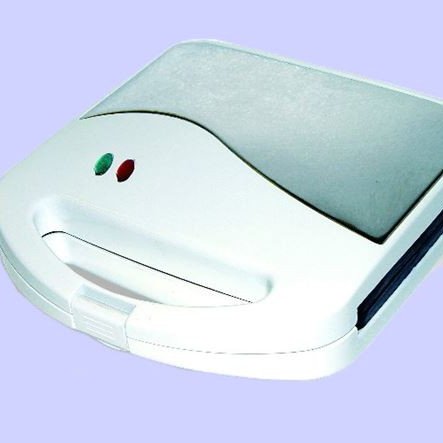 Τοστιέρα με αντικολλητικές πλάκες