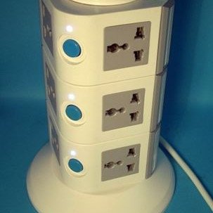 ΠΟΛΥΜΠΡΙΖΟ 12 ΘΕΣΕΩΝ ΜΕ ΚΟΥΜΠΙ ΟΝ/OFF ΚΑΙ ΜΟΝΤΕΡΝΟ ΣΧΕΔΙΑΣΜΟ