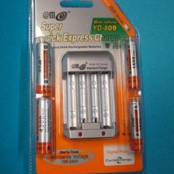 ΦΟΡΤΙΣΤΗΣ ΜΠΑΤΑΡΙΩΝ NICD ΚΑΙ NIMH ΤΥΠΟΥ ΑΑ - ΑΑΑ ΜΕ ΔΩΡΟ 4 ΜΠΑΤΑΡΙΕΣ (2 ΑAΑ ΚΑΙ 2 ΑΑ) 1600mAh