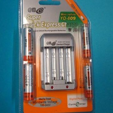 ΦΟΡΤΙΣΤΗΣ ΜΠΑΤΑΡΙΩΝ NICD ΚΑΙ NIMH ΤΥΠΟΥ ΑΑ - ΑΑΑ ΜΕ ΔΩΡΟ 4 ΜΠΑΤΑΡΙΕΣ (2 ΑAΑ ΚΑΙ 2 ΑΑ) 1600mAh