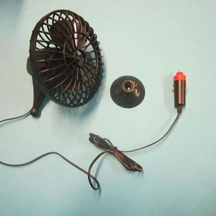 Ανεμιστήρας αυτοκινήτου 12 volt με βεντούζα στήριξης