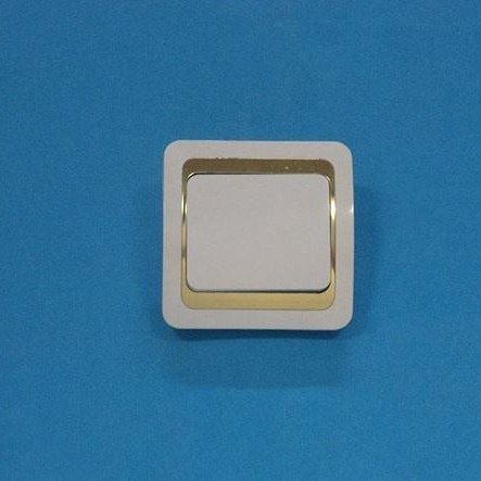 Διακόπτης μονός για χωνευτή εγκατάσταση σε τοίχο